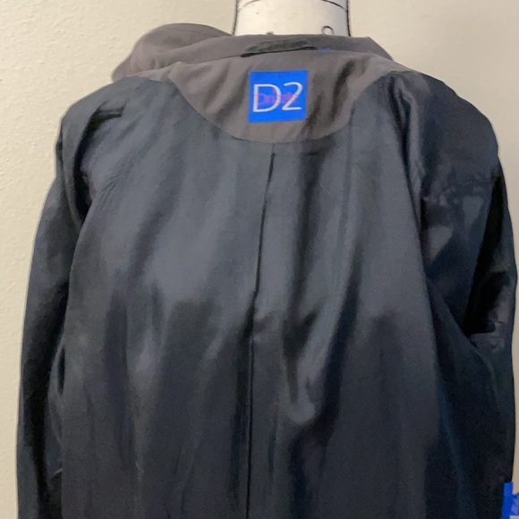Drizzle D2 Trenchcoat - Picture 3 of 4